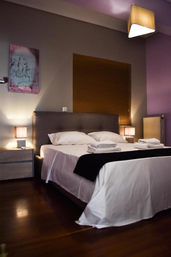 Βright Walled Designed Apt In Glyfada Center Athens Ngoại thất bức ảnh